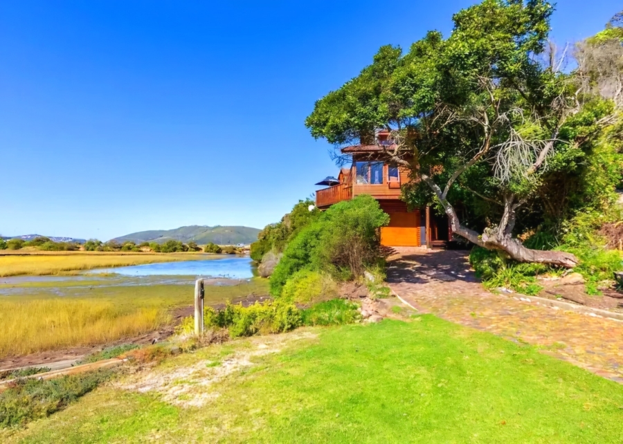 3 Bedroom Property for Sale in Kanonkop Western Cape
